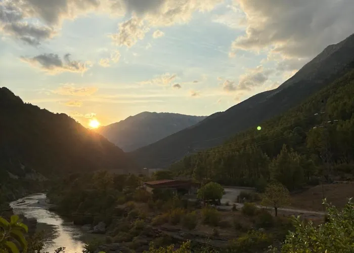 Bar-restaurant-hotel River