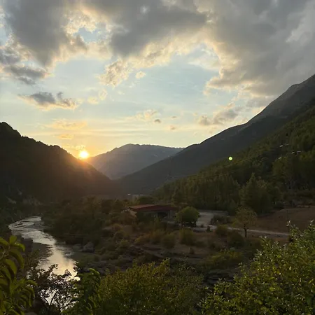 Bar-restaurant-hotel River