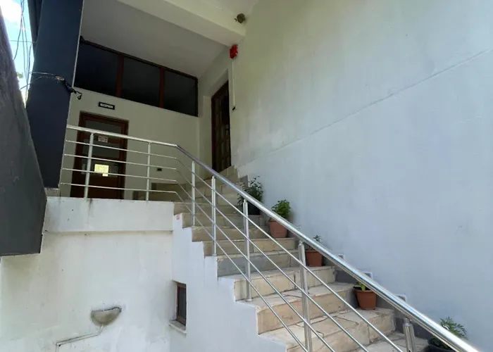 Bar-restaurant-hotel River 4*